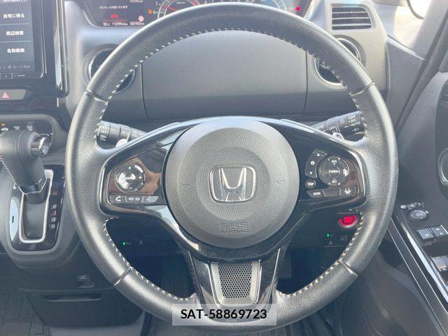 Honda N BOX CUSTOM 2021-04 8315845-11