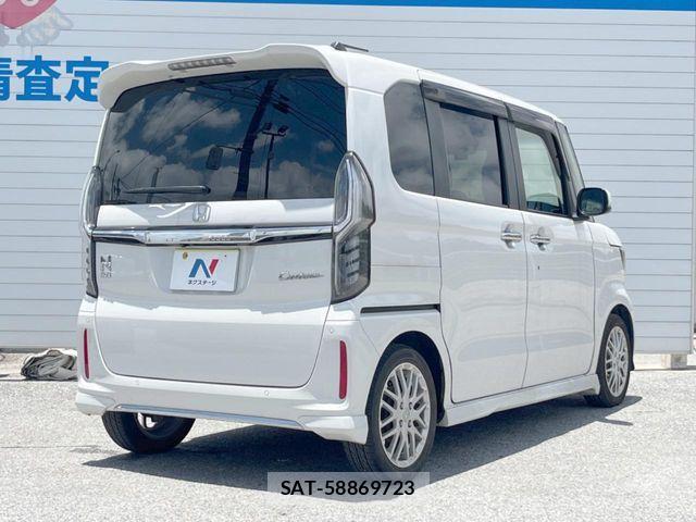 Honda N BOX CUSTOM 2021-04 8315845-17