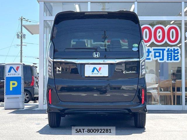 Honda N BOX CUSTOM 2017-12 8315883-13
