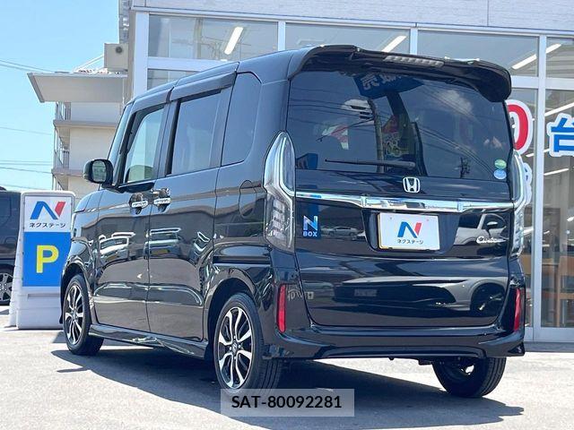 Honda N BOX CUSTOM 2017-12 8315883-14