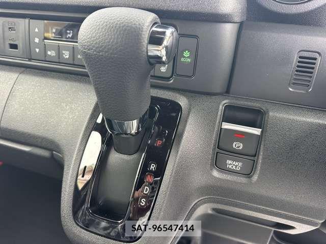 Honda N BOX CUSTOM 2026-06 8315828-18