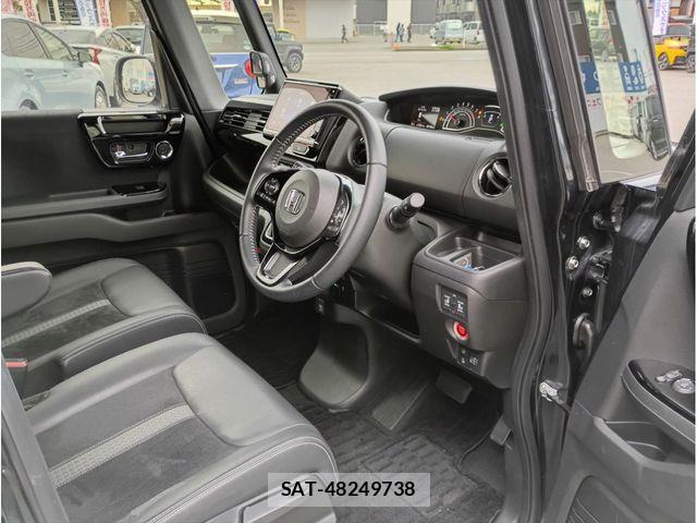 Honda N BOX CUSTOM 2021-01 8315889-16