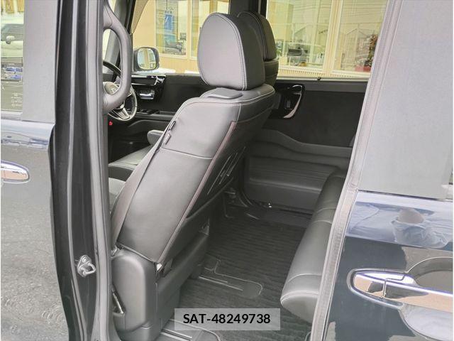 Honda N BOX CUSTOM 2021-01 8315889-8