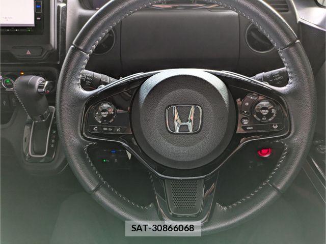 Honda N BOX CUSTOM 2022-02 8315846-13