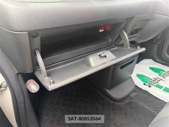 Honda N BOX CUSTOM 2022-02 8315826-21