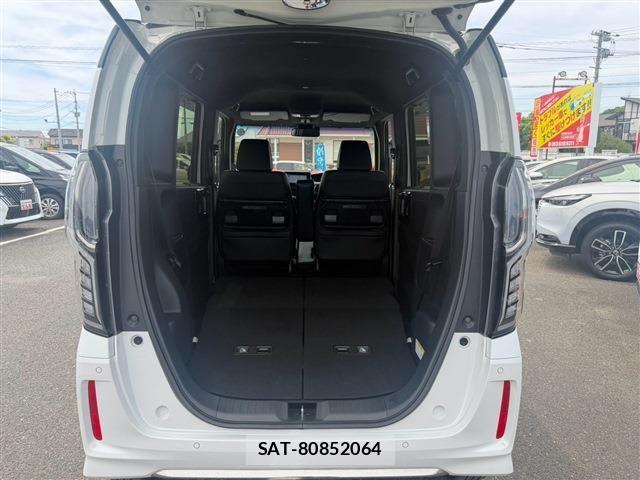 Honda N BOX CUSTOM 2022-02 8315826-29