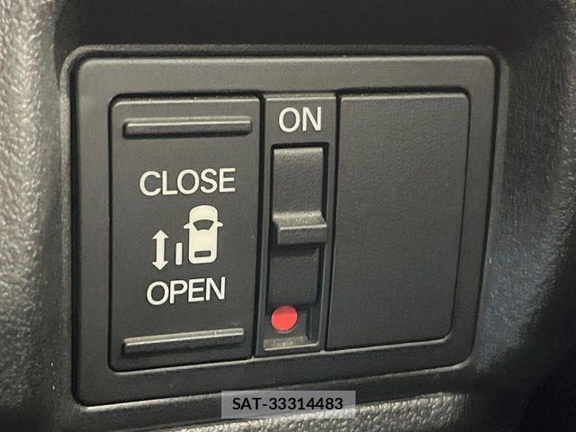 Honda N BOX CUSTOM 2024-08 8315820-4