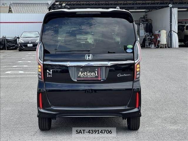 Honda N BOX CUSTOM 2018-11 8315886-4