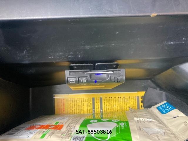 Honda N BOX CUSTOM 2013-01 8315917-19