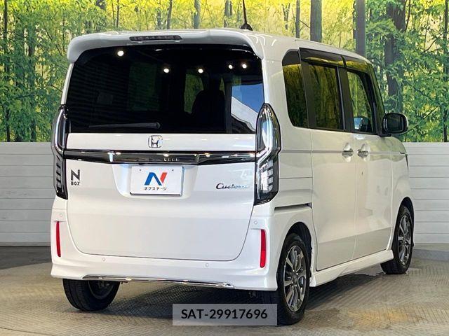 Honda N BOX CUSTOM 2022-02 8337034-15