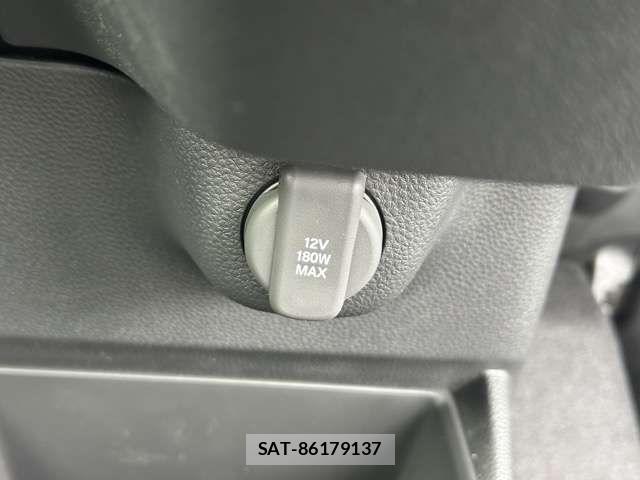 Honda N BOX CUSTOM 2026-04 8326443-17
