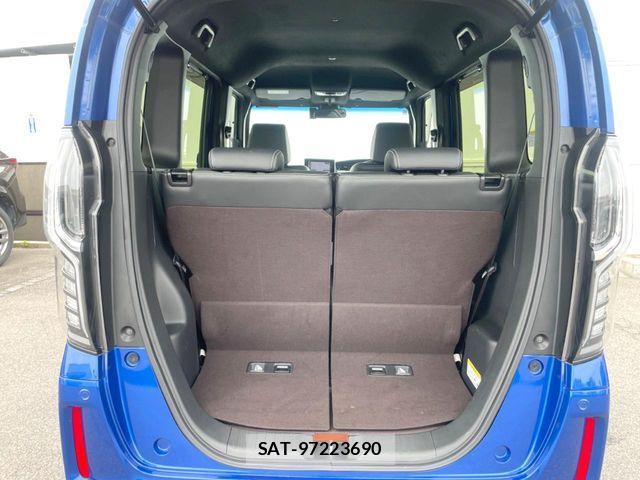 Honda N BOX CUSTOM 2018-02 8337071-10