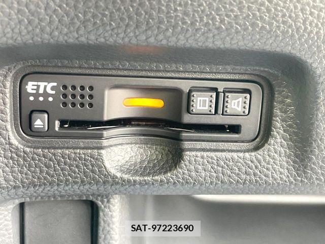 Honda N BOX CUSTOM 2018-02 8337071-5