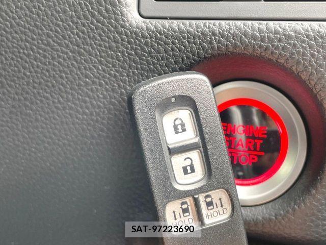 Honda N BOX CUSTOM 2018-02 8337071-6