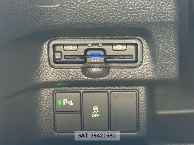 Honda N BOX CUSTOM 2023-08 8337023-27