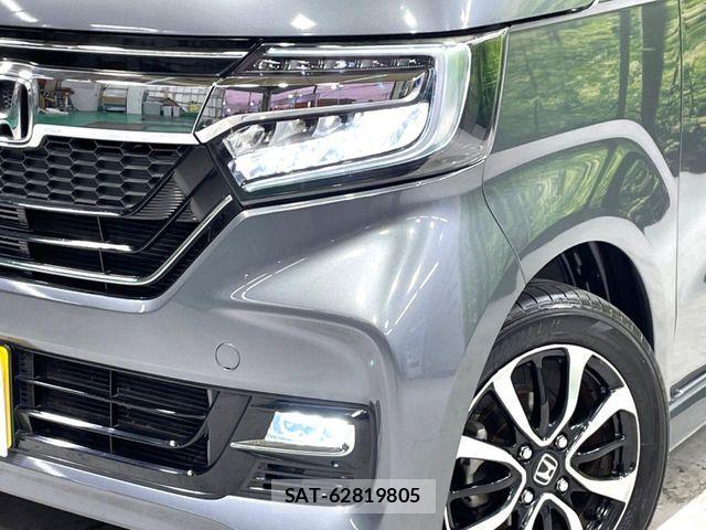 Honda N BOX CUSTOM 2019-04 8337086-12