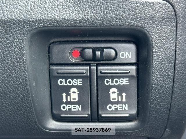 Honda N BOX CUSTOM 2017-02 8337089-24