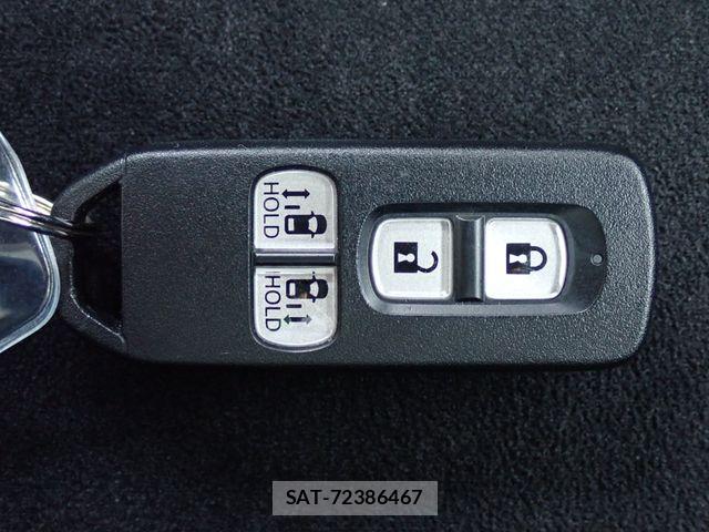Honda N BOX CUSTOM 2019-06 8337051-17