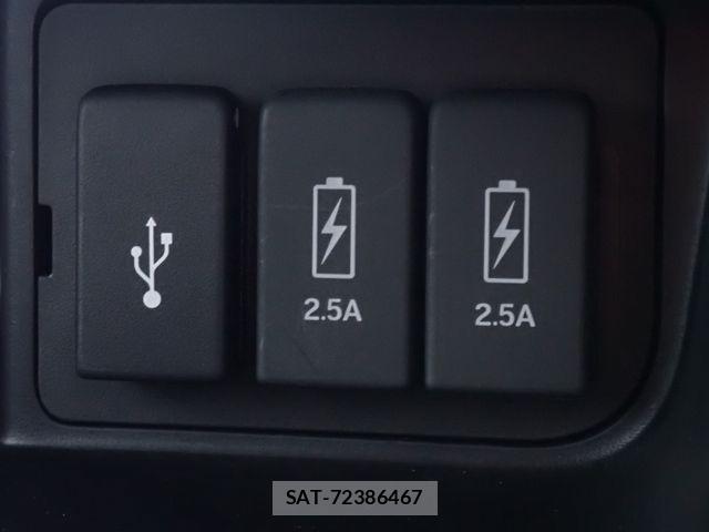 Honda N BOX CUSTOM 2019-06 8337051-20