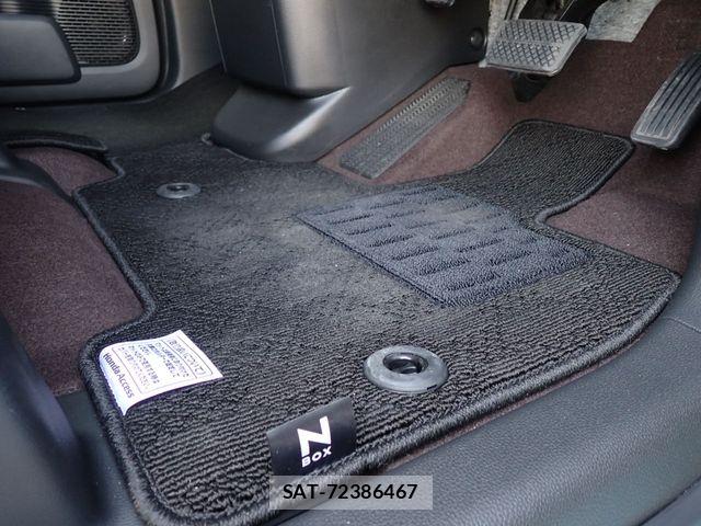 Honda N BOX CUSTOM 2019-06 8337051-28