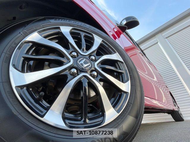 Honda N BOX CUSTOM 2018-03 8337081-12