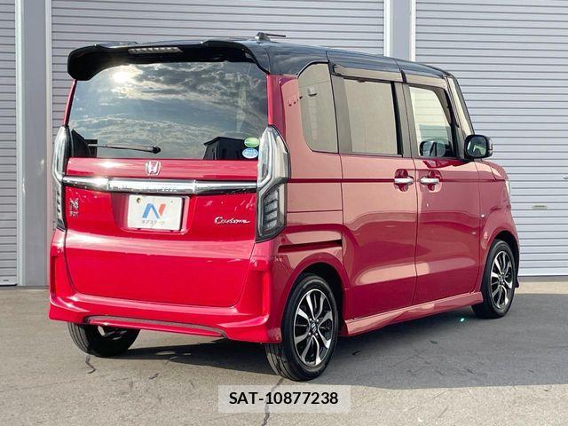Honda N BOX CUSTOM 2018-03 8337081-16