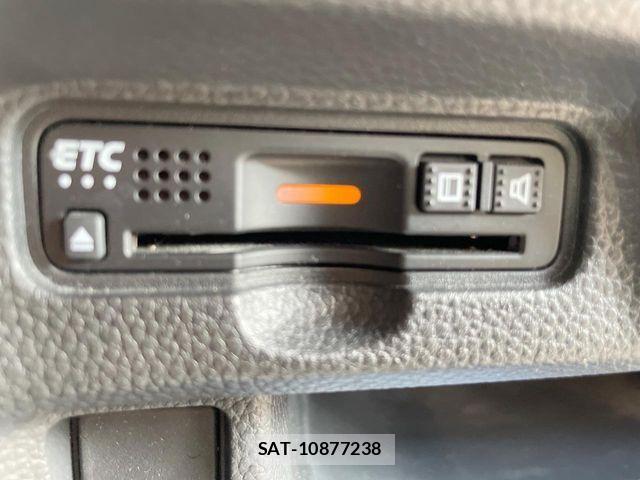 Honda N BOX CUSTOM 2018-03 8337081-4