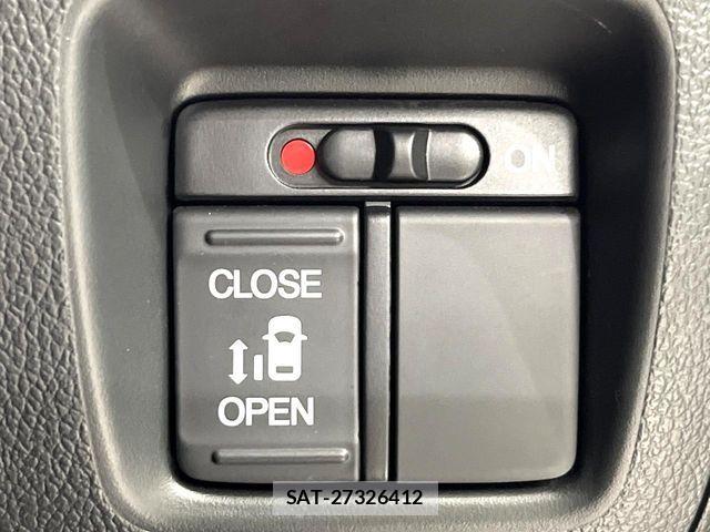 Honda N BOX CUSTOM 2016-03 8337079-5