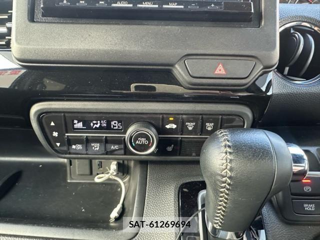 Honda N BOX CUSTOM 2022-07 8337082-12