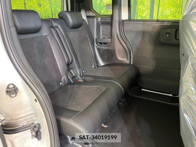 Honda N BOX CUSTOM 2026-06 8337022-8