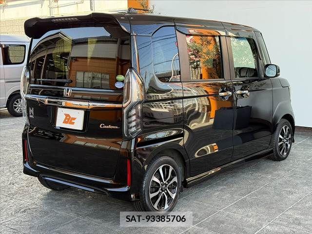 Honda N BOX CUSTOM 2017-11 8337070-14