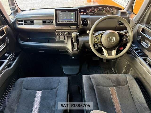 Honda N BOX CUSTOM 2017-11 8337070-1