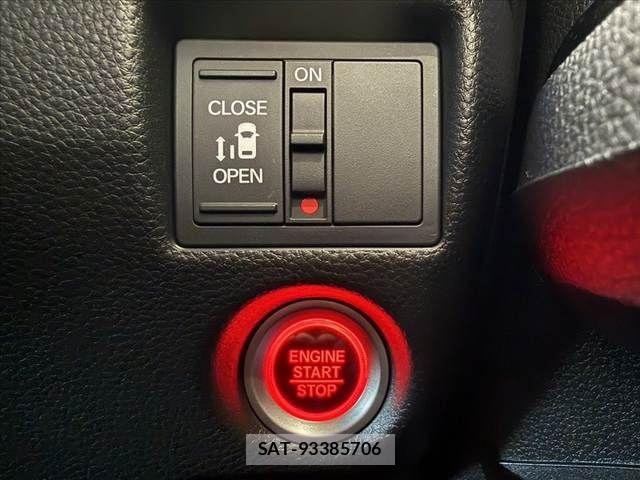 Honda N BOX CUSTOM 2017-11 8337070-5
