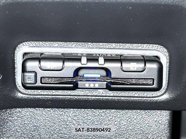Honda N BOX CUSTOM 2024-05 8337021-5
