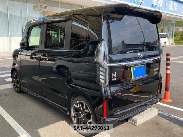 Honda N BOX CUSTOM 2017-12 8337094-2
