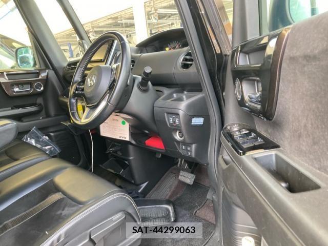 Honda N BOX CUSTOM 2017-12 8337094-3