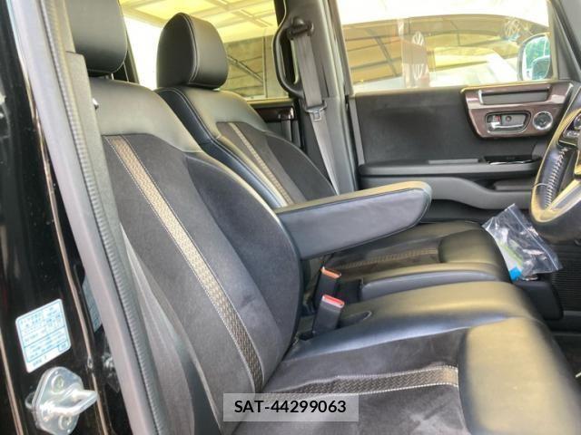 Honda N BOX CUSTOM 2017-12 8337094-7