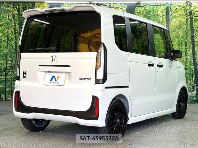 Honda N BOX CUSTOM 2026-04 8337017-16