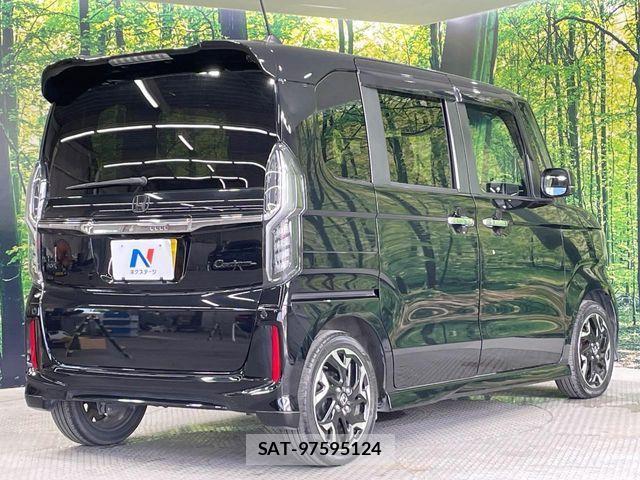 Honda N BOX CUSTOM 2018-01 8337053-16