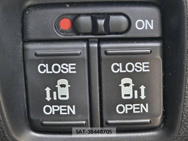 Honda N BOX CUSTOM 2013-11 8337108-24