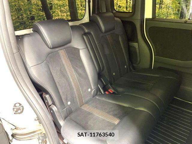 Honda N BOX CUSTOM 2018-08 8337068-9