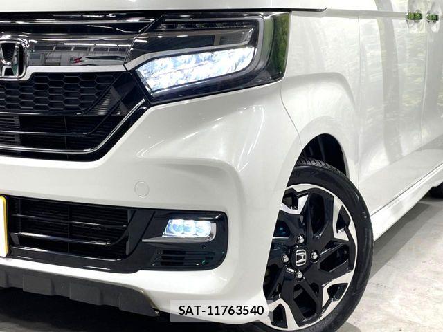 Honda N BOX CUSTOM 2018-08 8337068-11