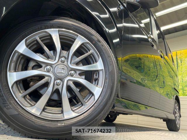 Honda N BOX CUSTOM 2022-02 8337052-12