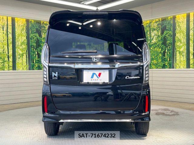 Honda N BOX CUSTOM 2022-02 8337052-14