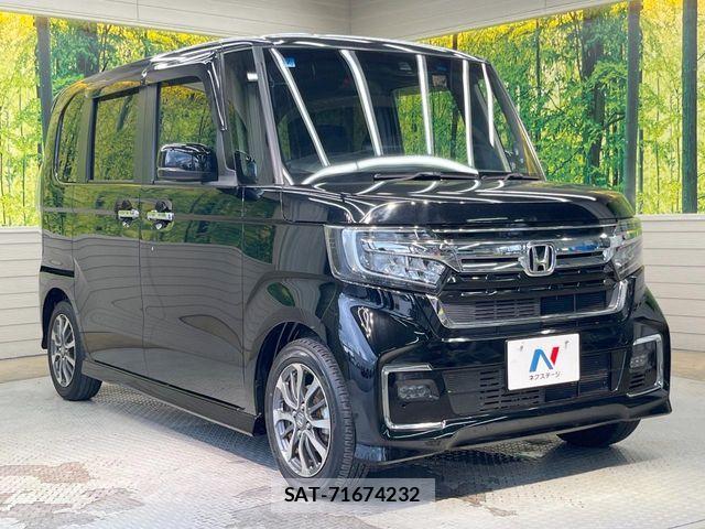 Honda N BOX CUSTOM 2022-02 8337052-15