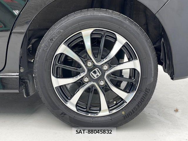 Honda N BOX CUSTOM 2020-08 8337062-12
