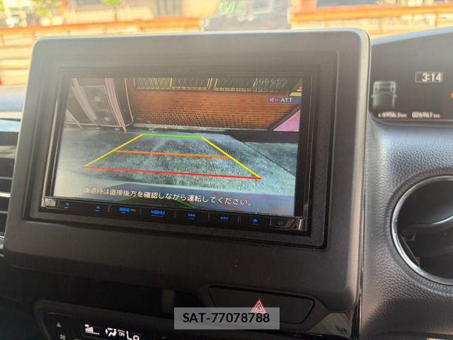 Honda N BOX CUSTOM 2022-10 8337056-9