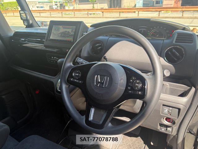 Honda N BOX CUSTOM 2022-10 8337056-16