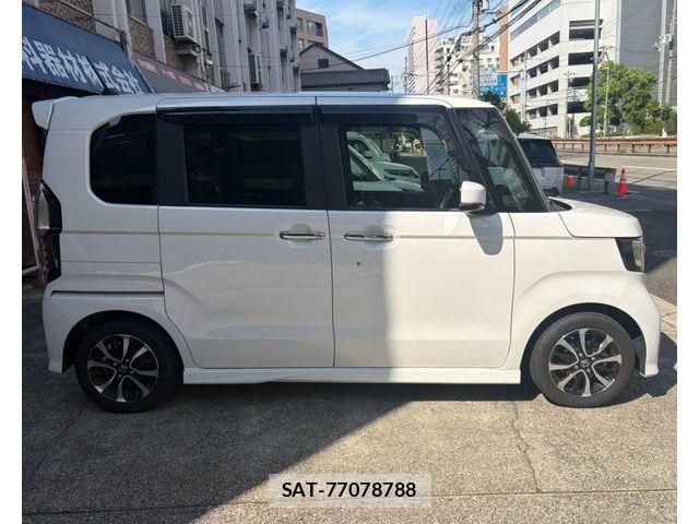 Honda N BOX CUSTOM 2022-10 8337056-19