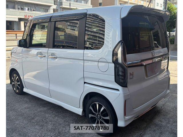 Honda N BOX CUSTOM 2022-10 8337056-3